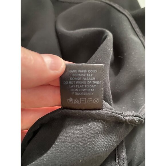 August 1 Eight Womens Long Sleeve Blouse Size L Black Button Detail - Picture 5 of 8